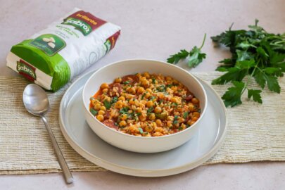 Garbanzos de bote con arroz y chorizo