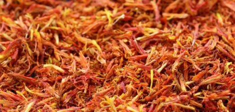 ¿Cuándo se debe añadir el azafrán a la paella? Consejos y trucos