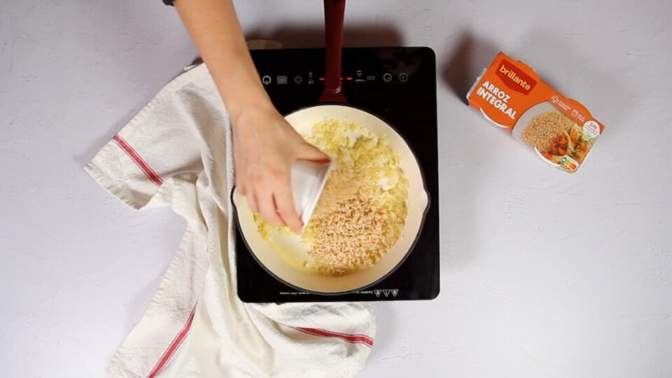 Arroz con guisantes: receta fácil y sabrosa