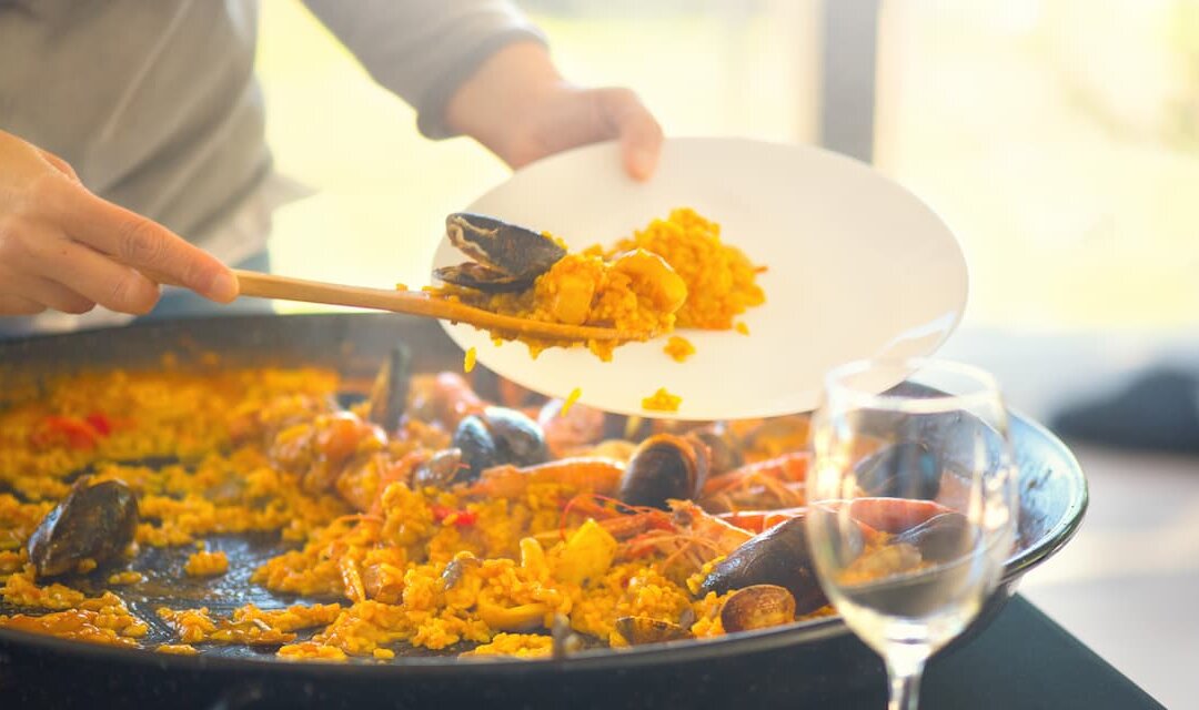 ¿Hay que lavar el arroz para la paella?: Consejos y recomendaciones