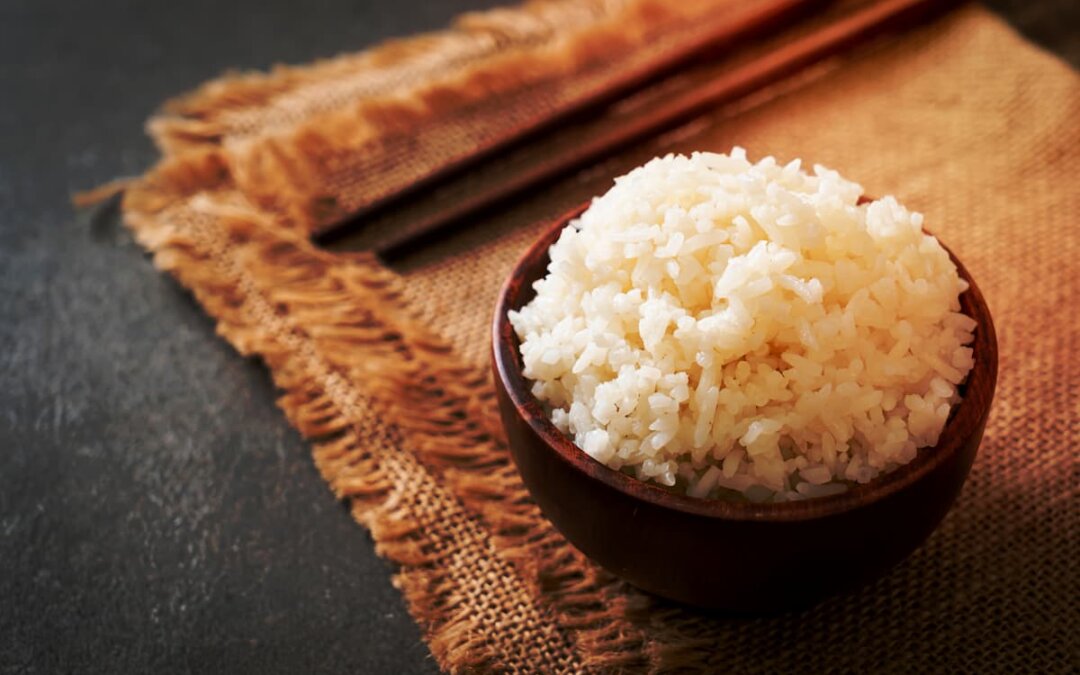 Valores nutricionales del arroz blanco: Descubre sus beneficios para una alimentación saludable