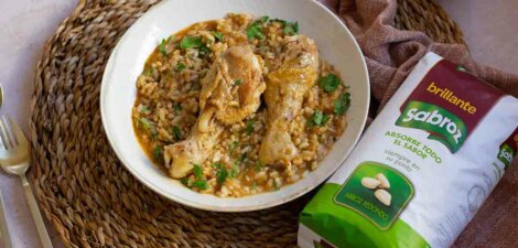 Pollo guisado con arroz