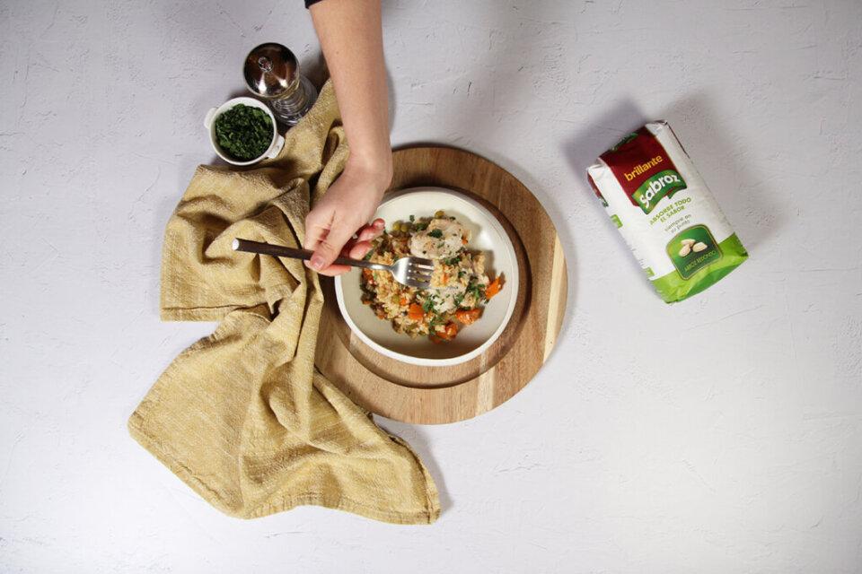 Arroz con merluza y verduras: Receta tradicional