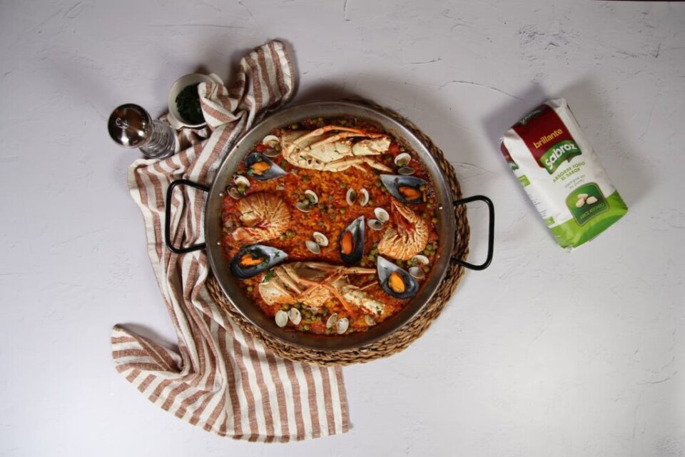 Paella con langosta: receta de cocina
