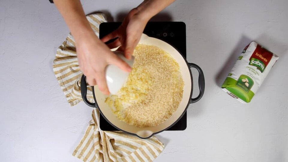 Arroz con azafrán delicioso
