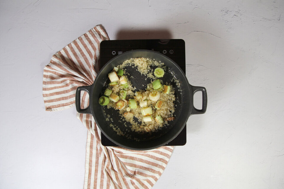 Arroz con puerro delicioso y cremoso