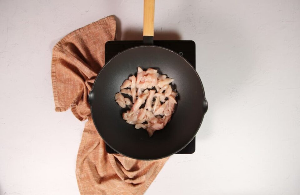 Arroz frito chino delicioso y auténtico