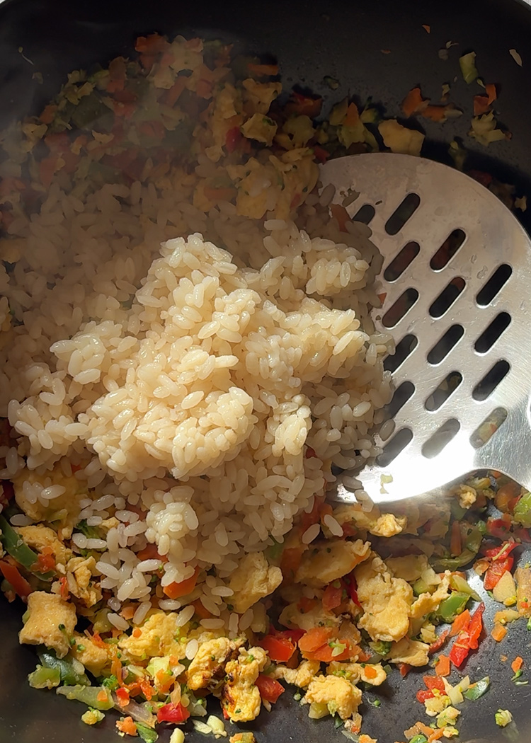 Mezclar arroz para arroz frito chino