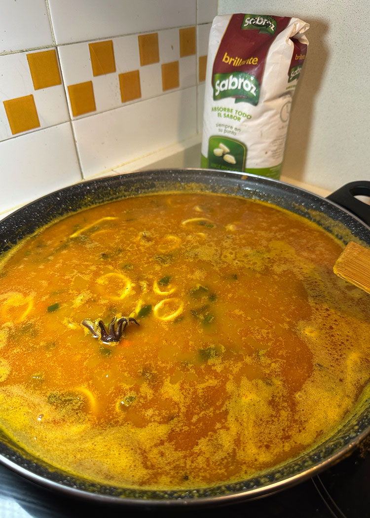 Arroz del senyoret: sabor del mar sin mancharse las manos