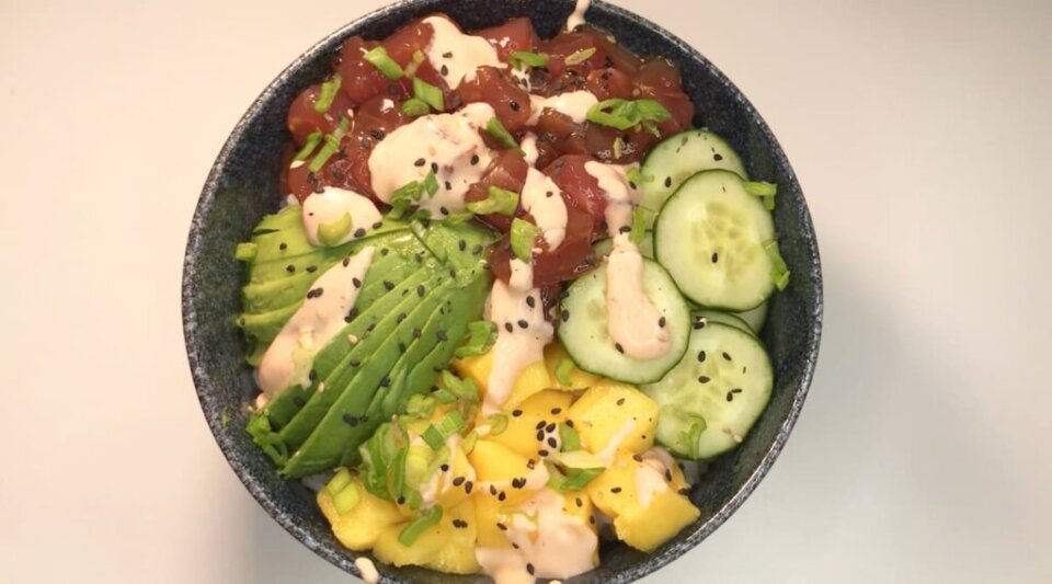 Receta de poke de atún: frescura y sabor en tu mesa