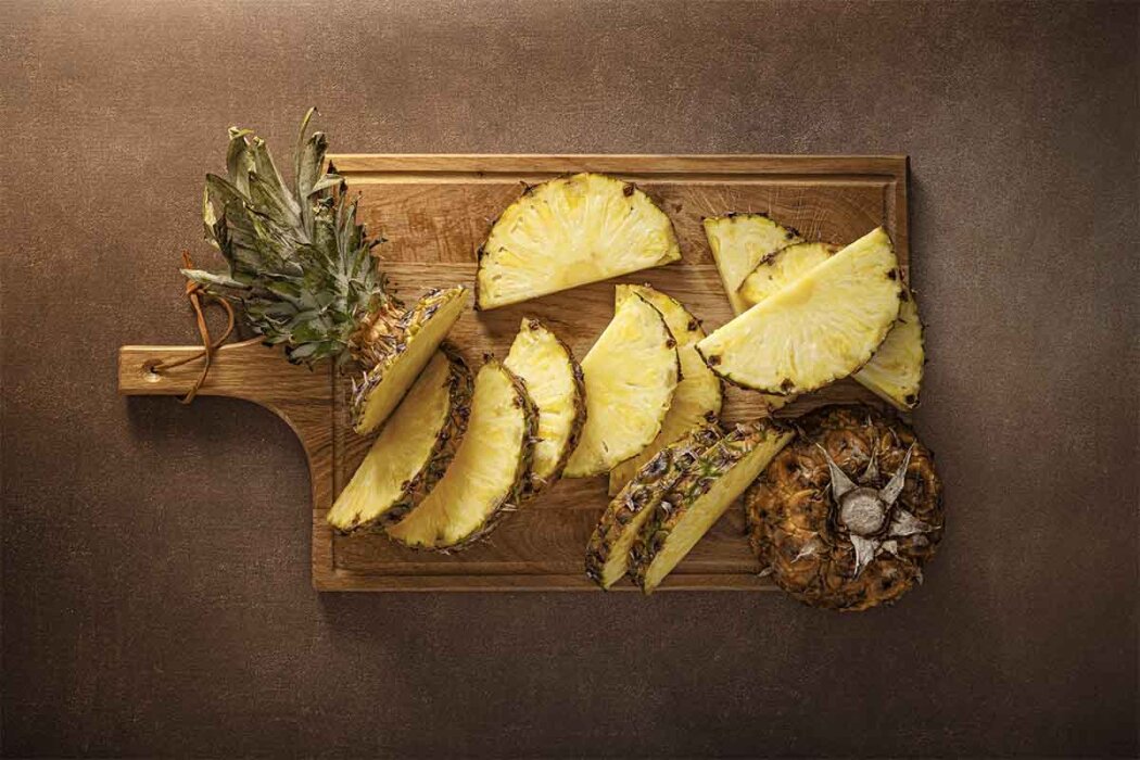 Cómo cortar la piña: Guía paso a paso + trucos | Brillante