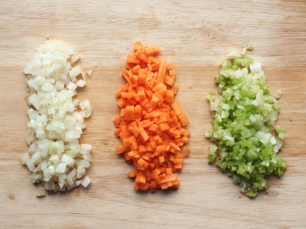Aplicaciones del Mirepoix en la cocina