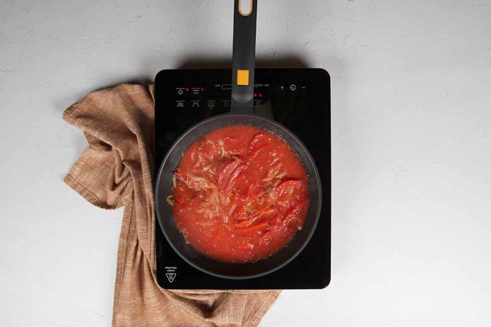 paso a paso calamares en salsa americana tomate