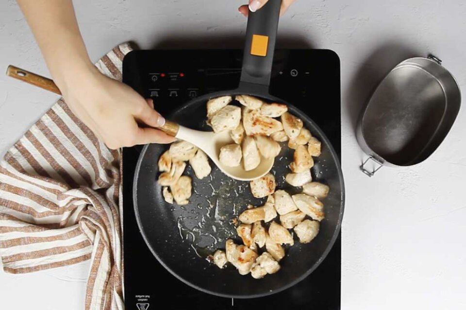 paso a paso fricasé dorar pollo