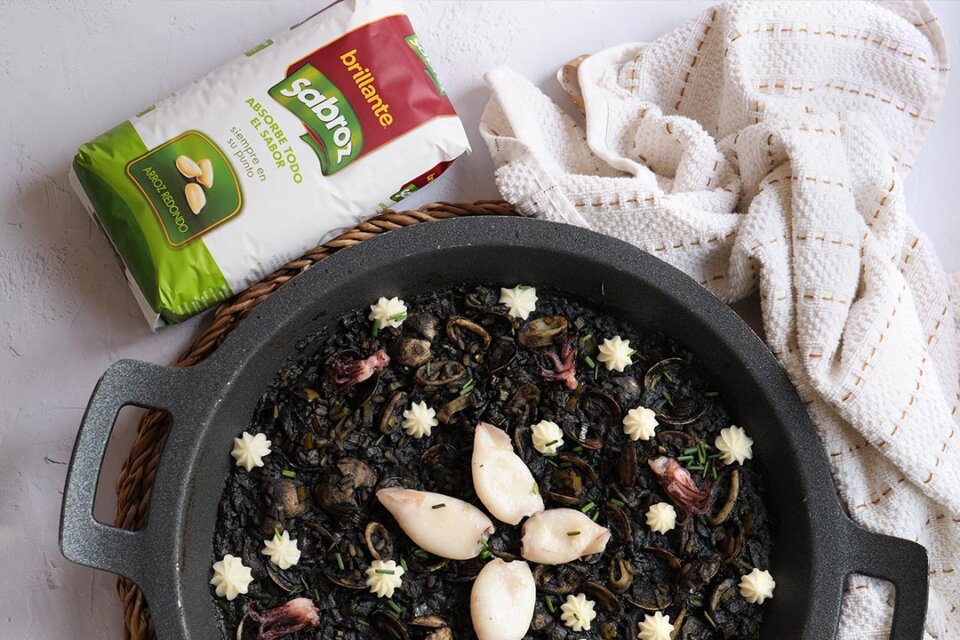 Receta de arroz negro tradicional