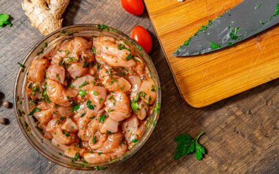 Cómo marinar pollo: Técnicas y sabores para una carne jugosa