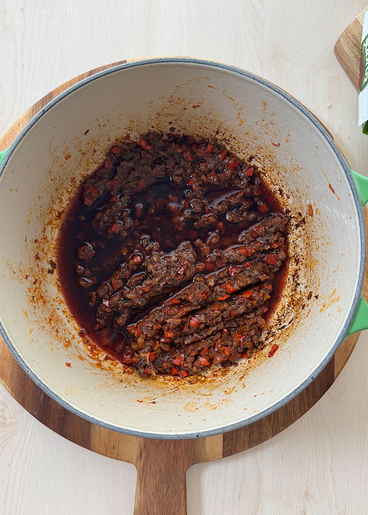 Pimentón y vino a Arroz con morcilla