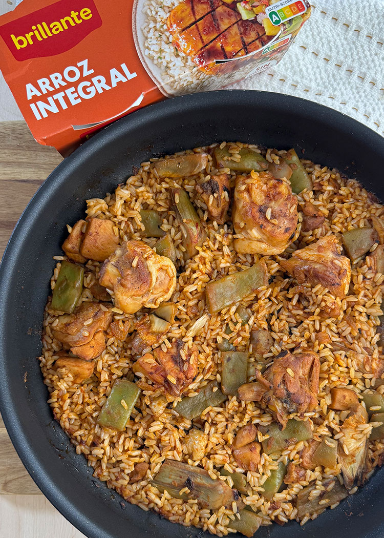 Presentación de Paella de arroz integral