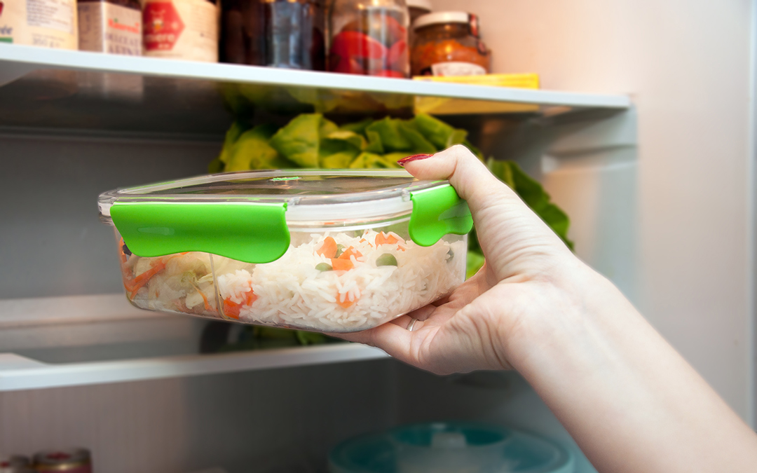 Arroz fuera de la nevera: el peligro oculto que acecha en tu cocina