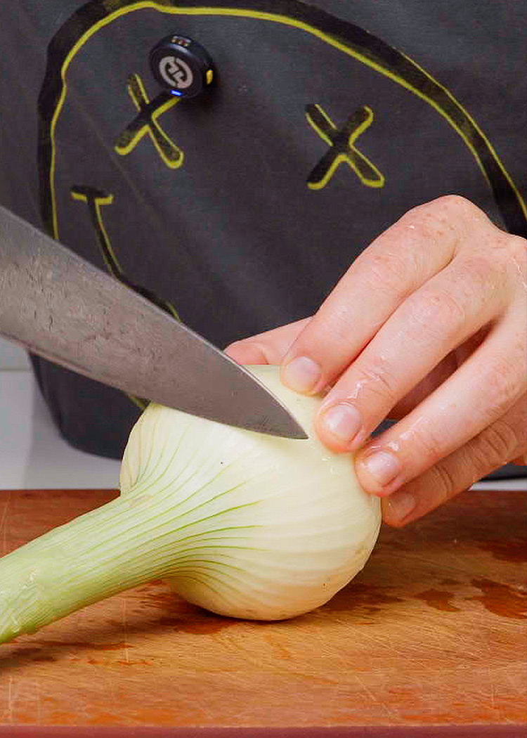 picar verduras para arroz con carne picada