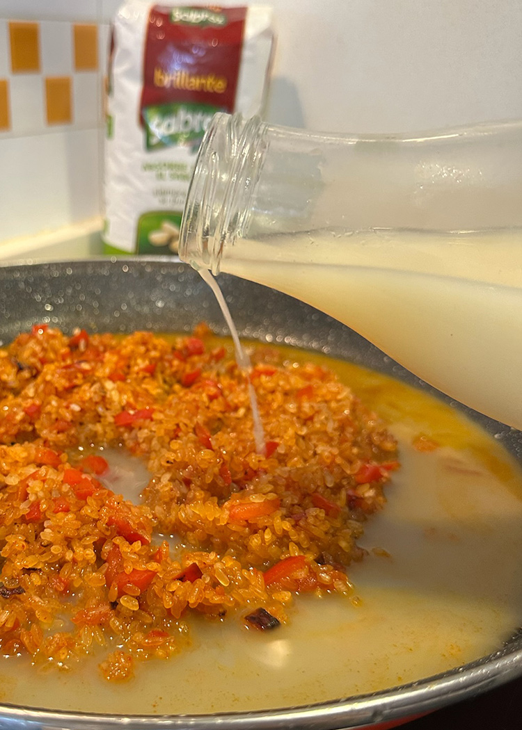 arroz y caldo para paella fácil
