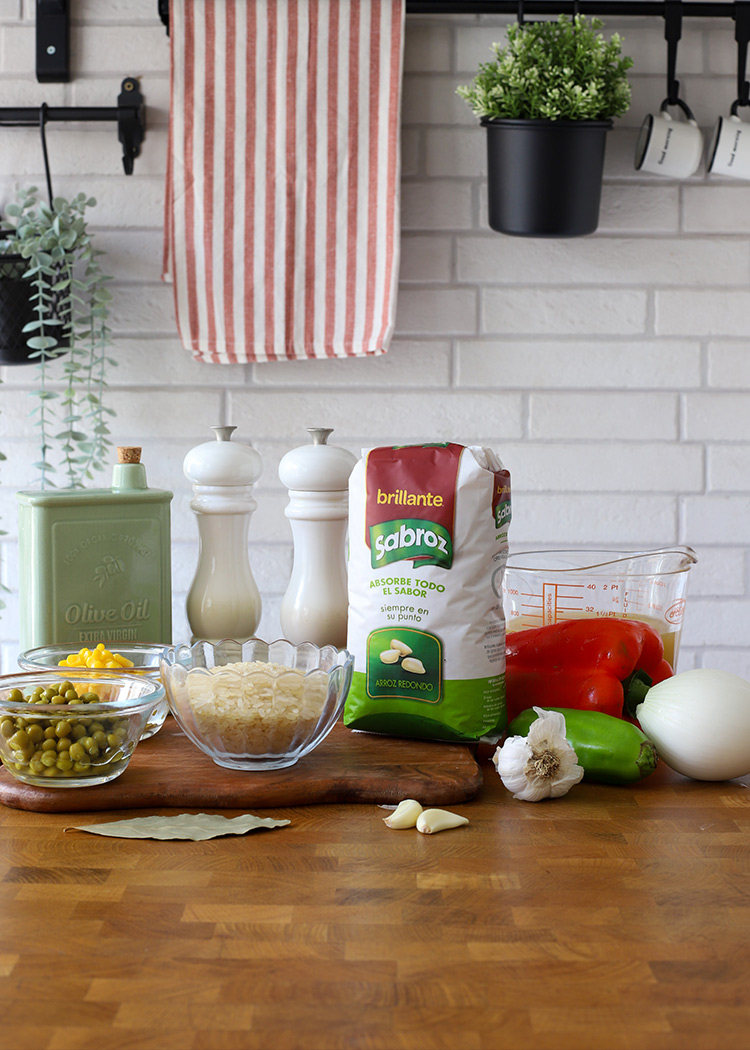 ingredientes para arroz a la griega