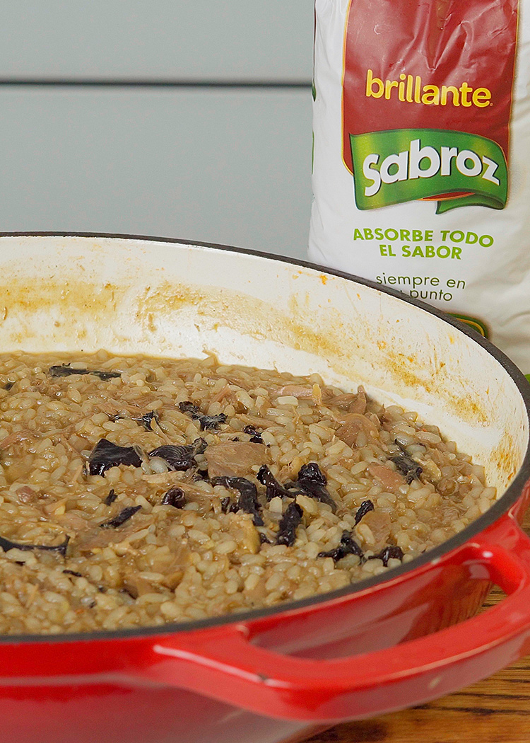 cocinar y reposar para arroz meloso de pato y setas