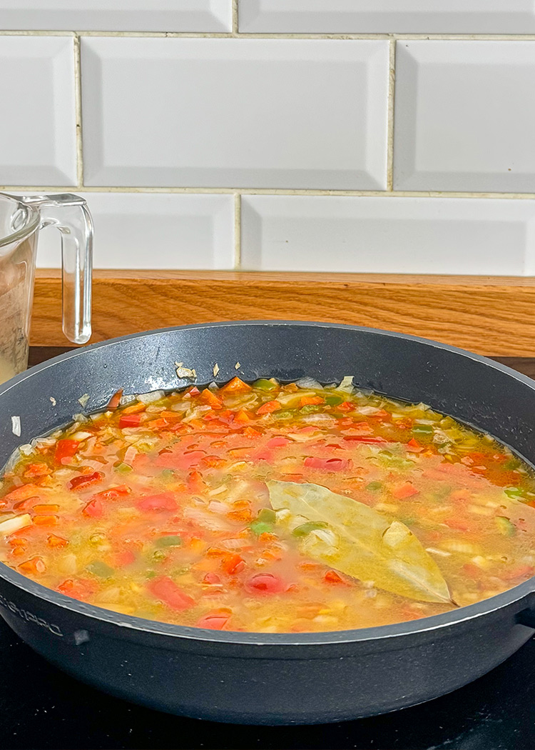 caldo para arroz a la griega