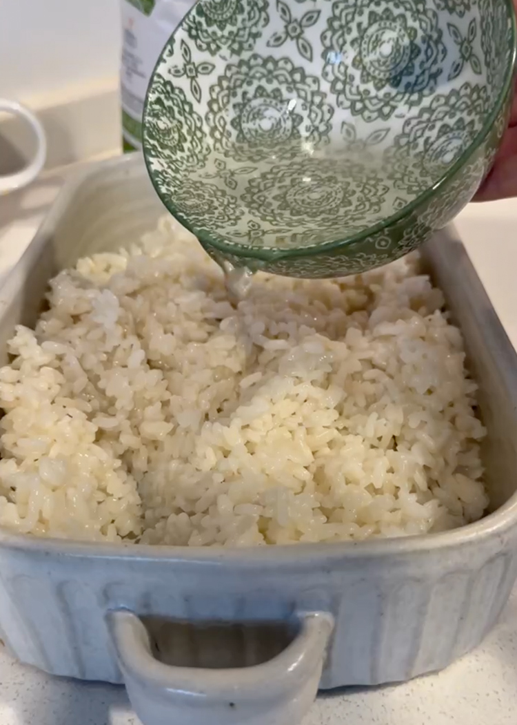 mezcla vinagre arroz para receta de sushi