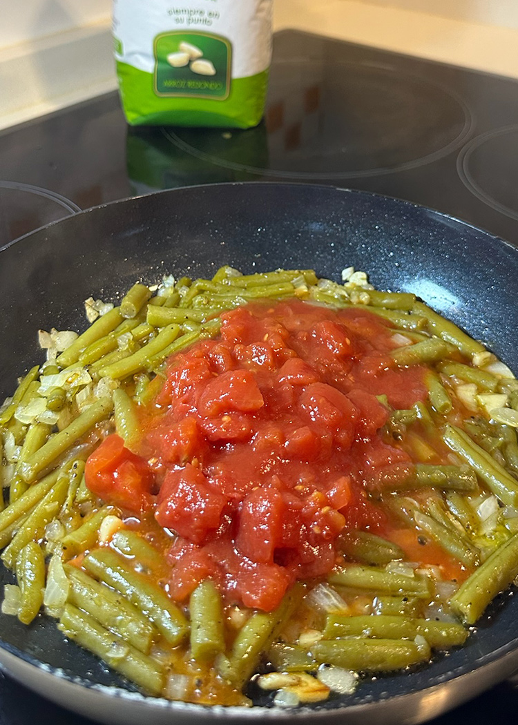 tomate para arroz con judías verdes