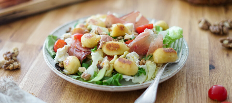 ensalada templada de ñoquis