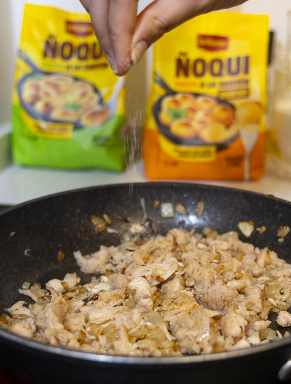 Incorporar pollo para marry me chicken ñoquis